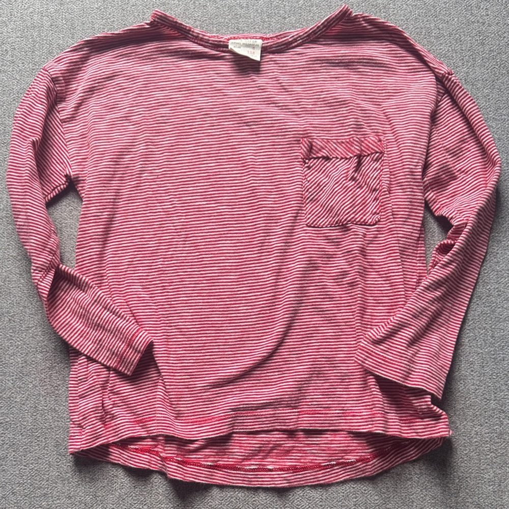 5/$15- Striped top size 6